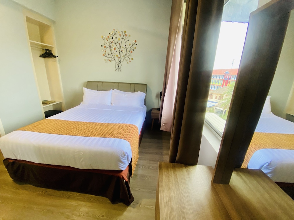 Seaview Apartment 9/50