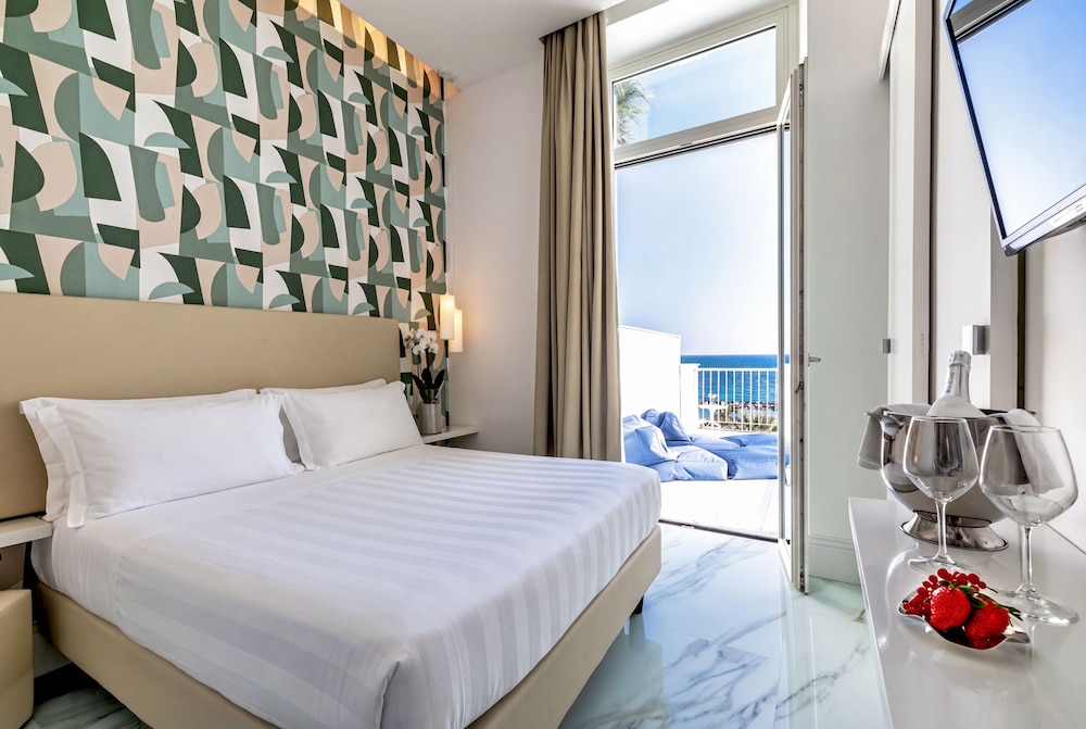 Sanremo Luxury Suites 14/50