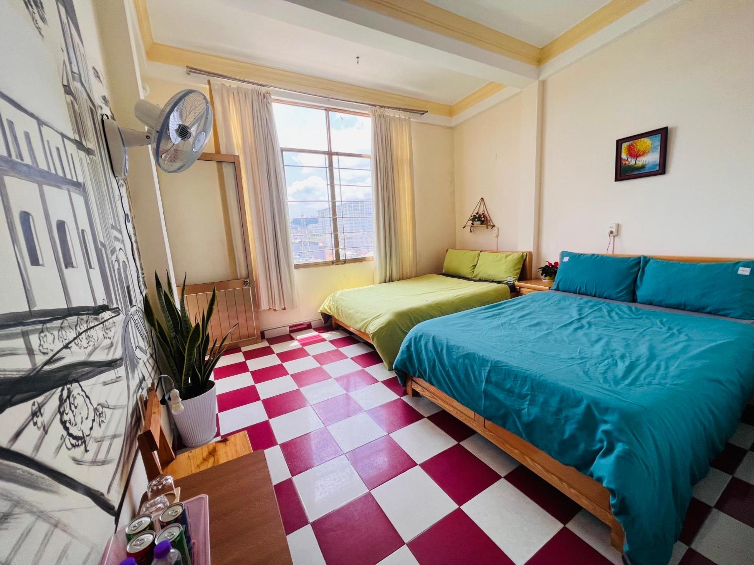 Nu Cuoi Xinh Hostel 7/26