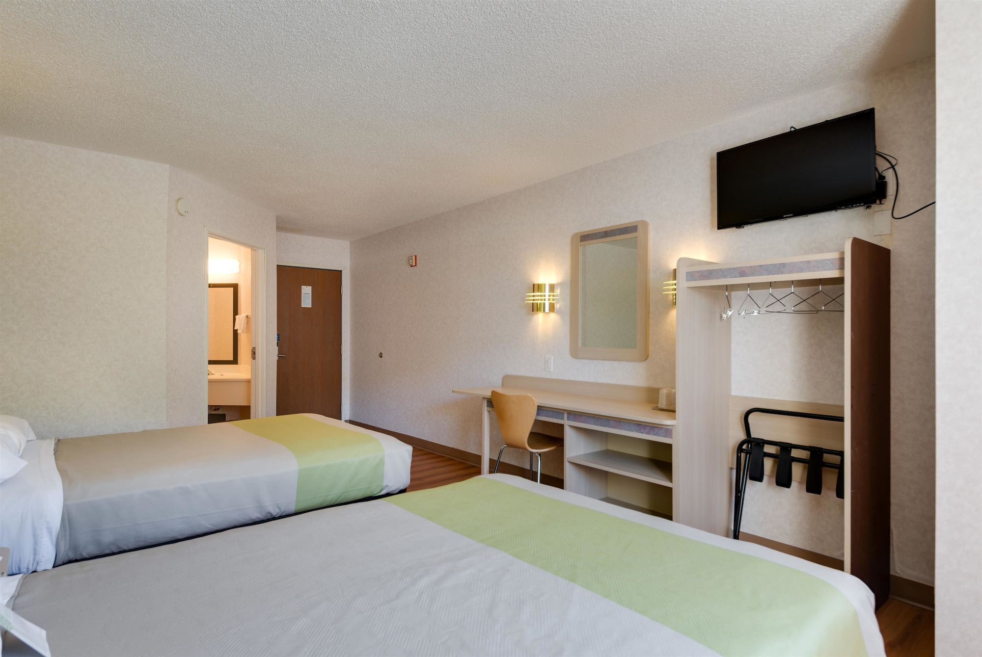 Standard, 2 Double Beds, Smoking