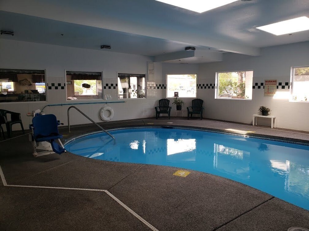 Americas Best Value Inn & Suites Forest Grove Hillsboro 3/34