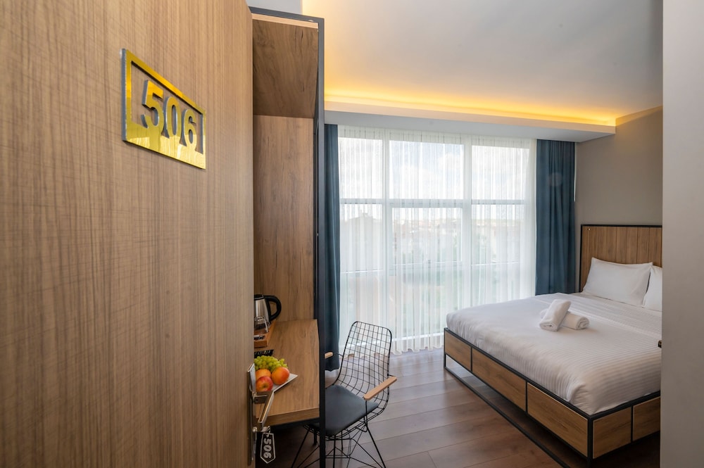 Corlu Dem Hotel 25/50