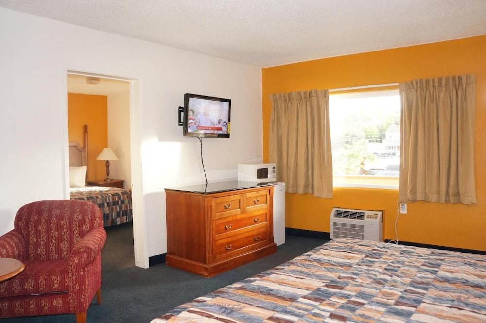Classic Inn Red Bluff 7/24