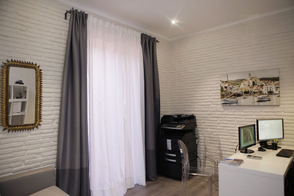 Mercedes Heritage Barcelona Apartments photo3