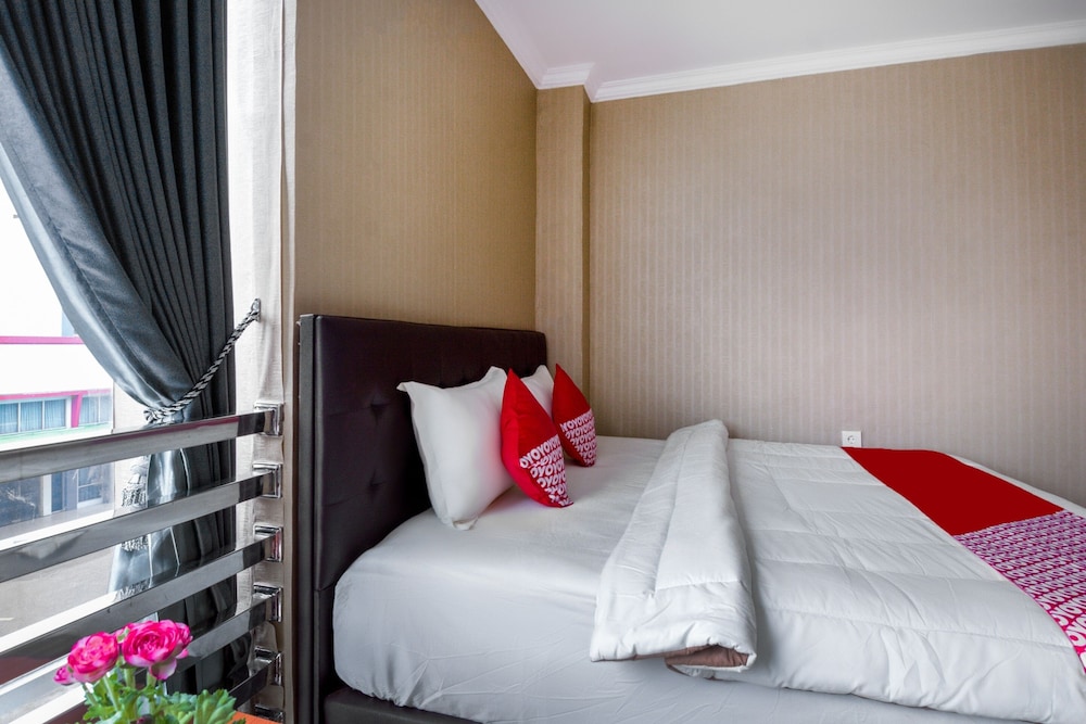Collection O 3431 Hotel Alpha Bandara 11/20