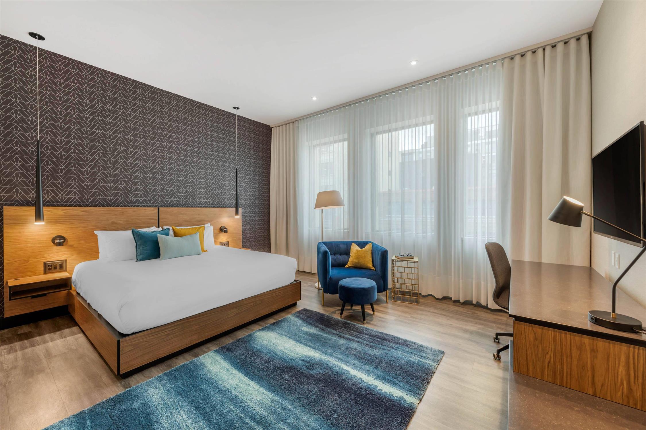 Upgrade, Efficiency, Suite, King Bed