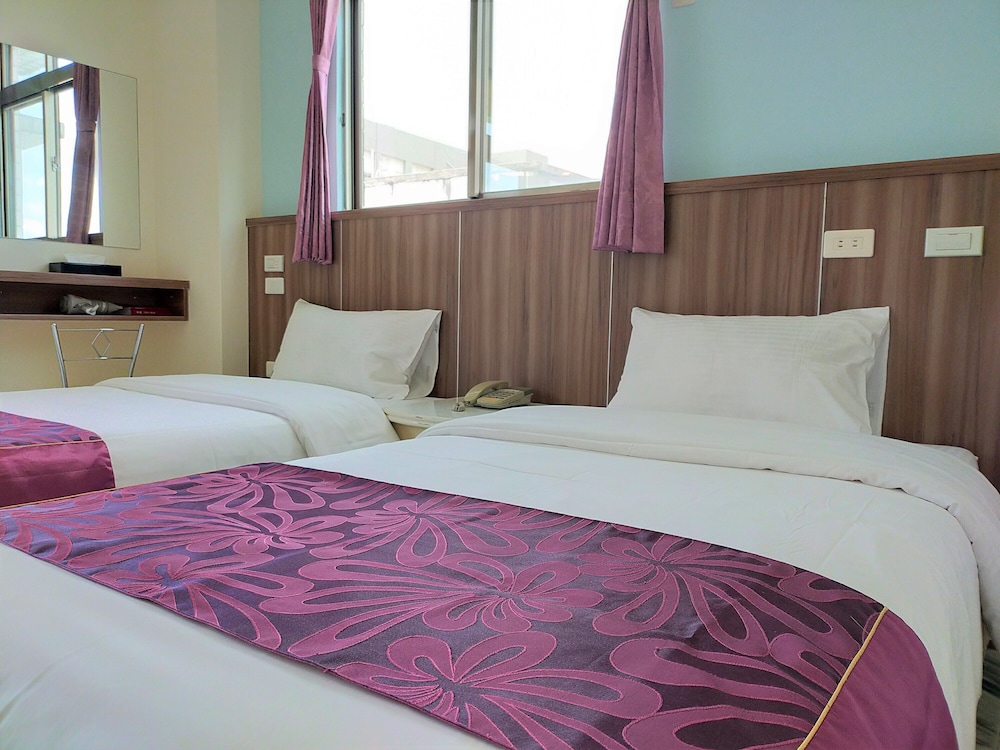 Tau Tau Chu Hotel 21/66