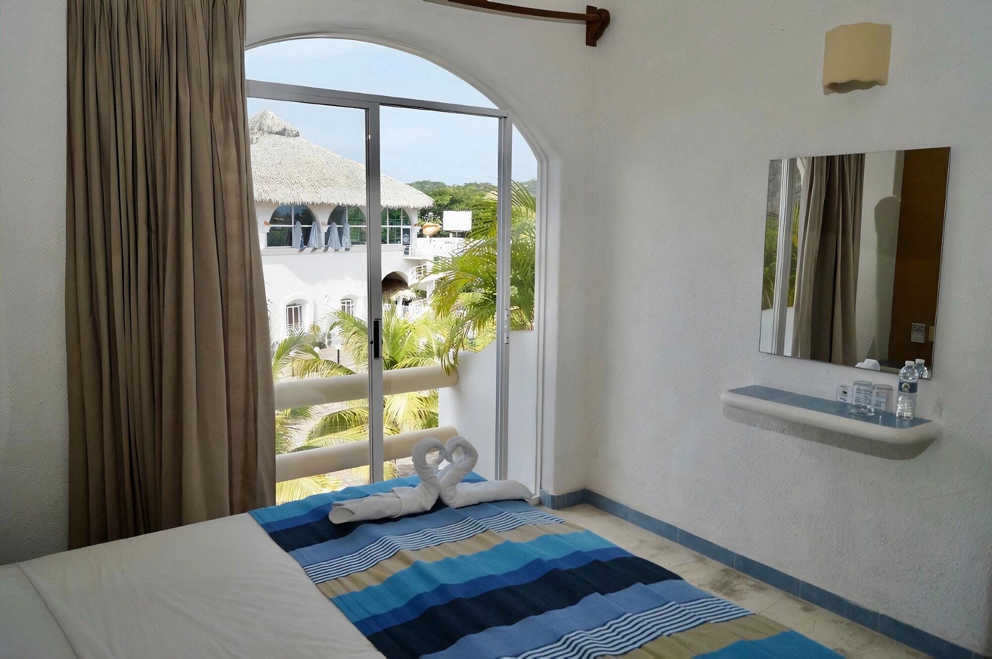 Hotel Bahia Huatulco 38/42