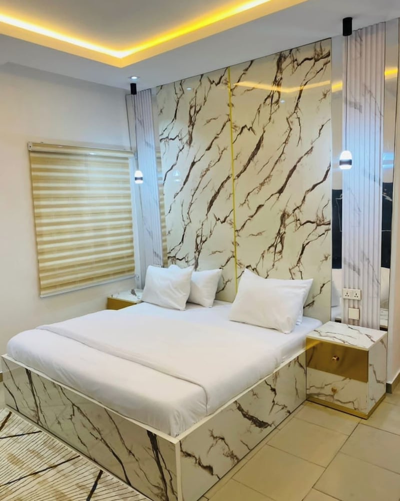 Adna Hotel 21/50