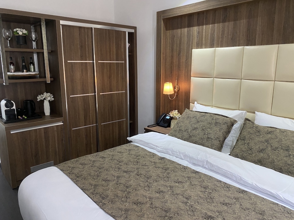 Hotel Cataleya 15/35