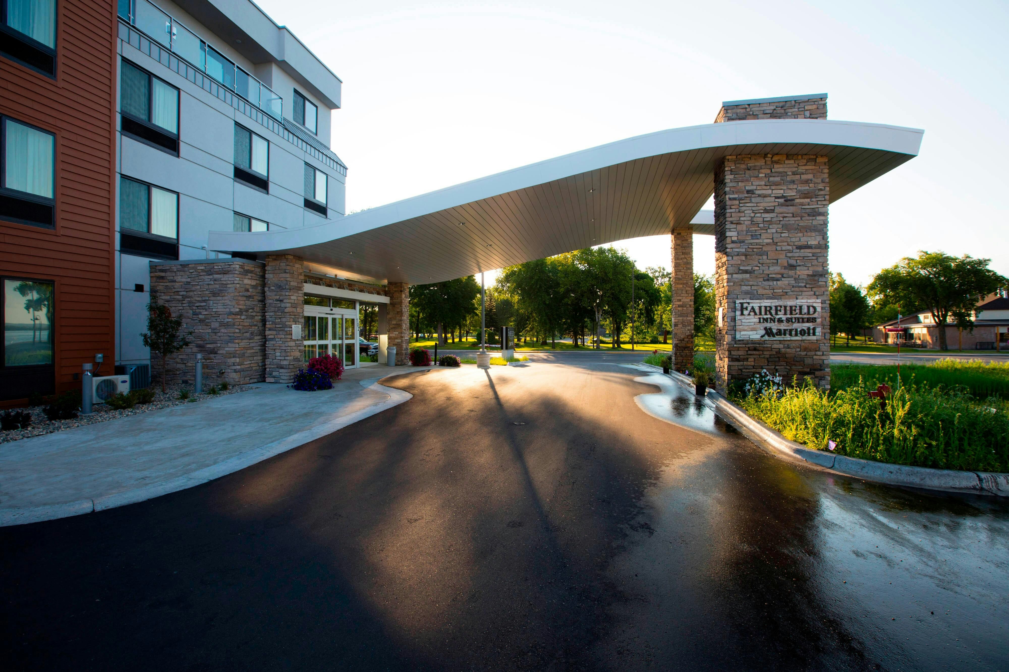 Fairfield Inn And Suites Detroit Lakes 30/33