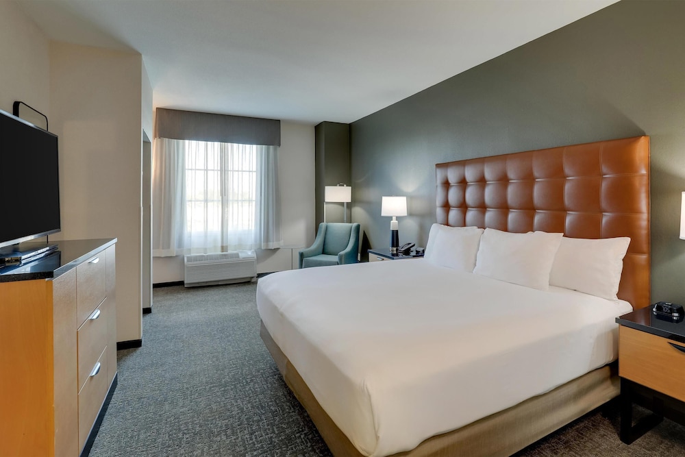 Drury Inn and Suites North Dayton 9/50