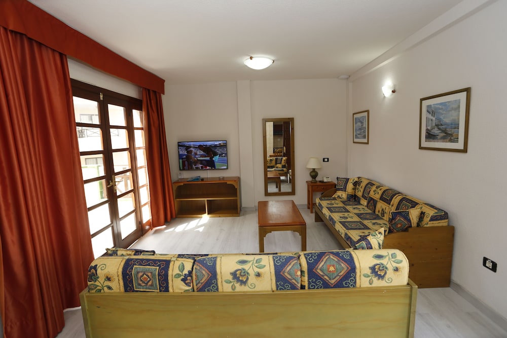 Hotel Andorra 26/48