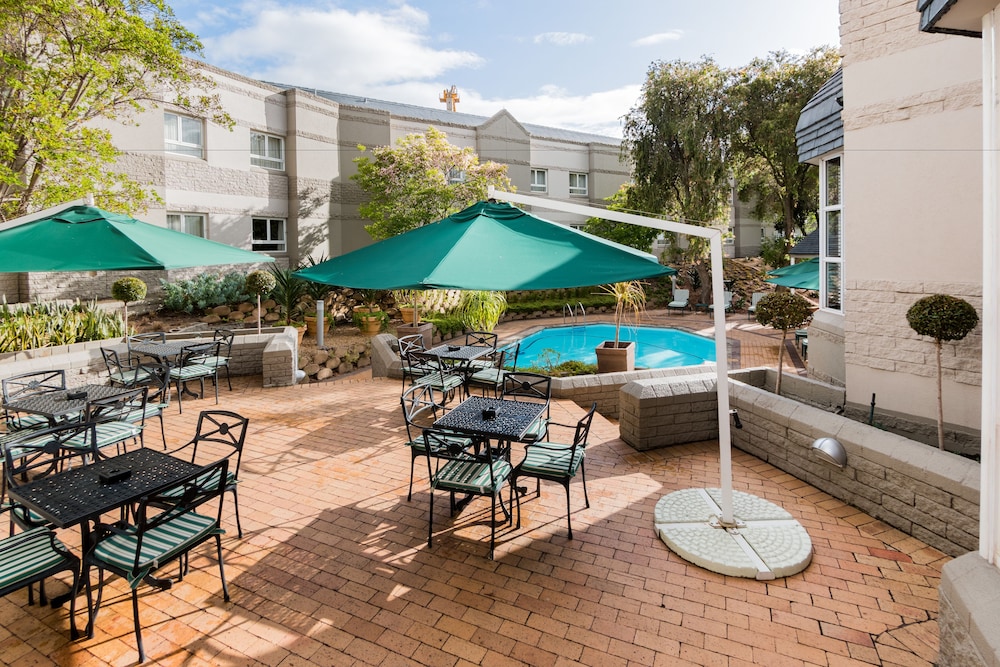 City Lodge Pinelands 3/38
