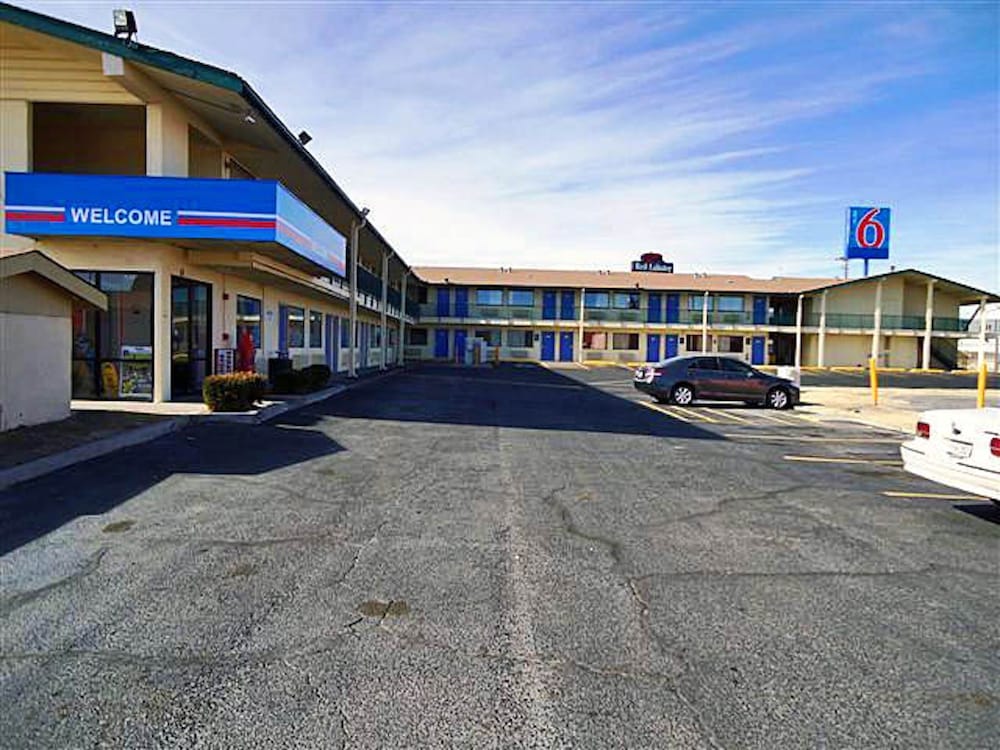 Motel6 Amarillo, TX - West 33/35