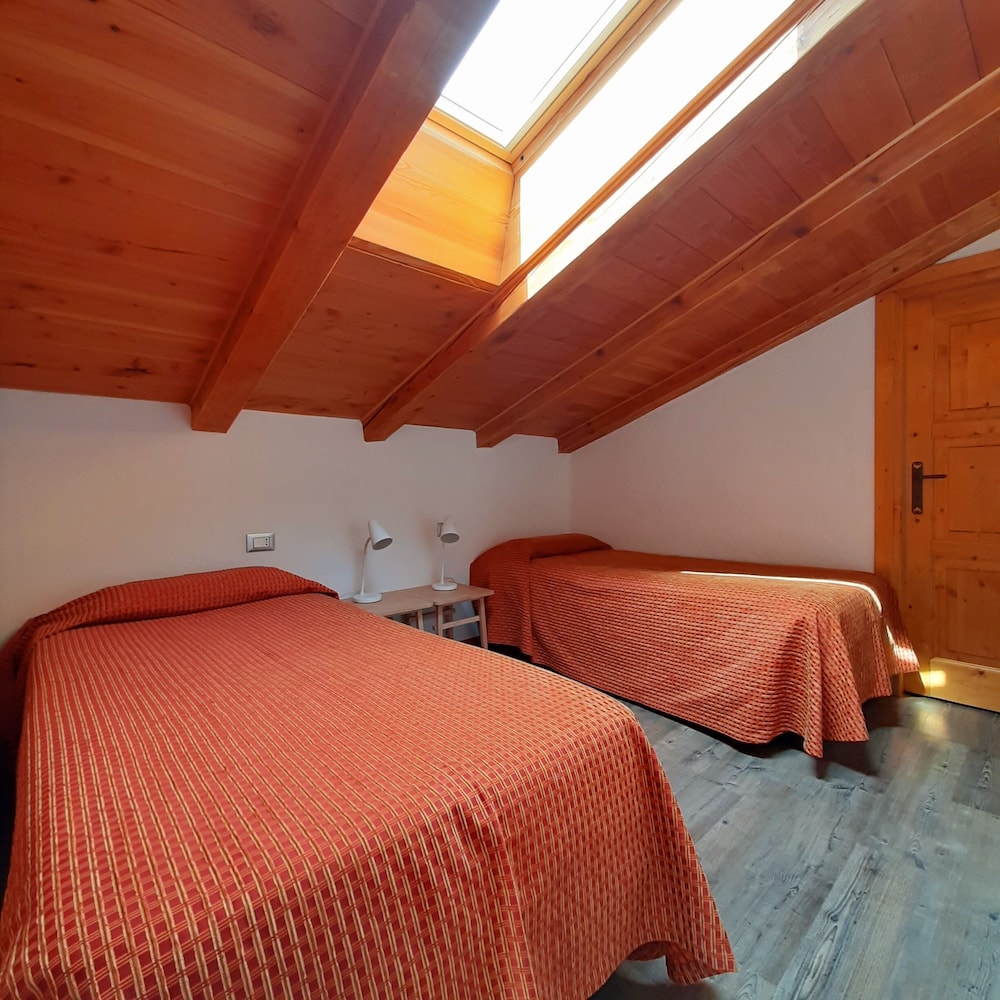 Hotel Crampon 23/69