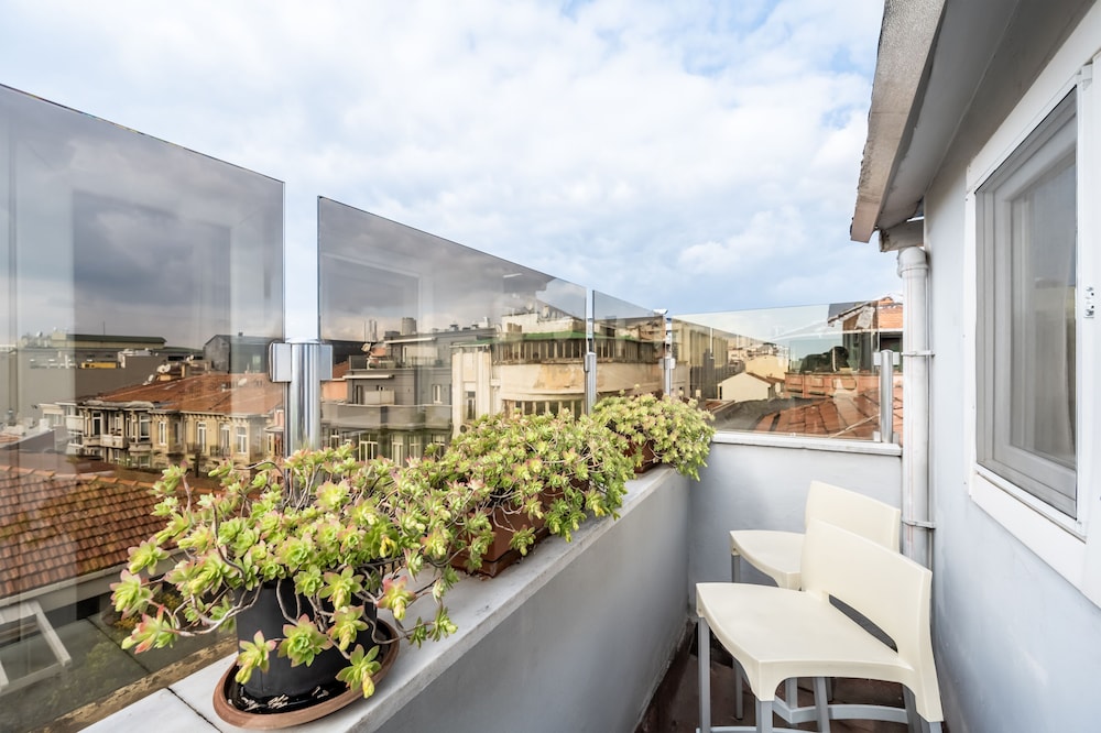 Gallery Residence And Boutique Hotel 3/72