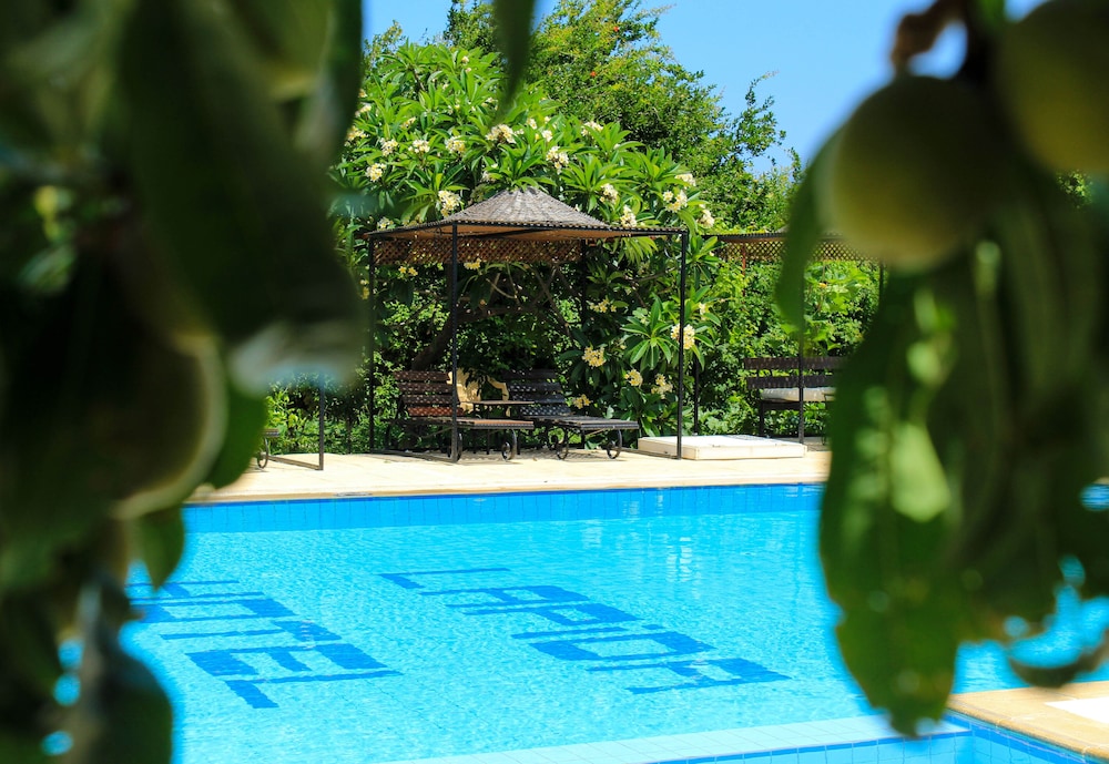 Lapida Garden Hotel 31/48
