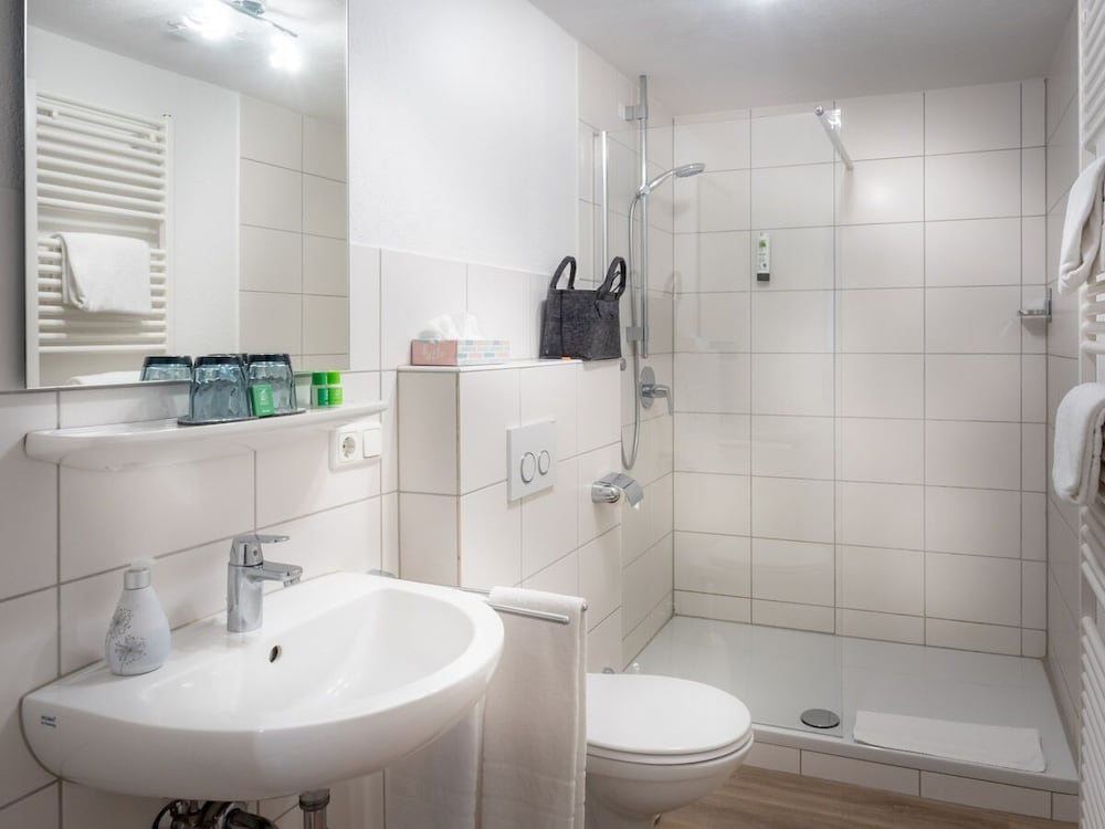 Landhotel Goldenes Kreuz 42/43