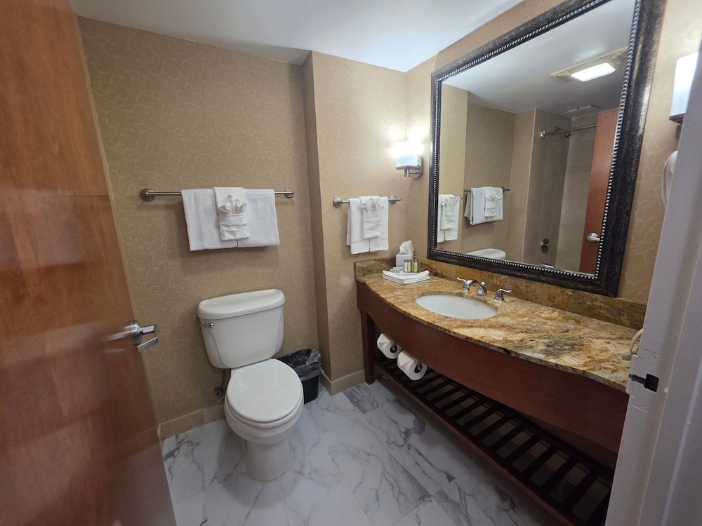 Hotel Executive Suites 55/57