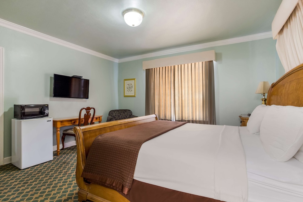 Americas Best Value Inn Historic Clewiston Inn 22/56