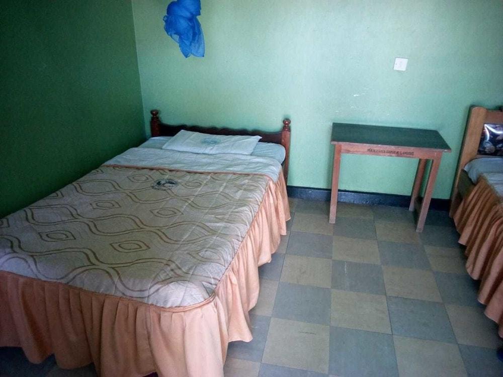 Joskaki Hotel 3/12