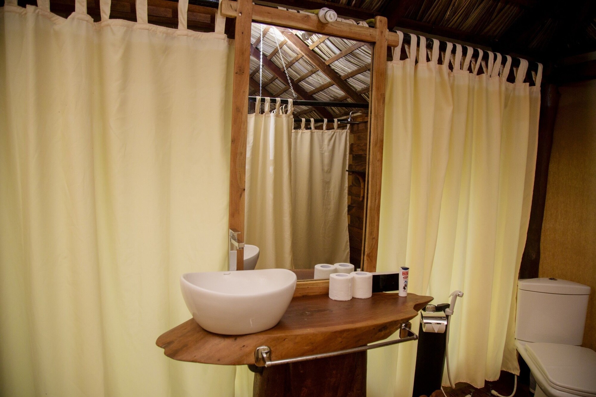 DELUXE, TENT