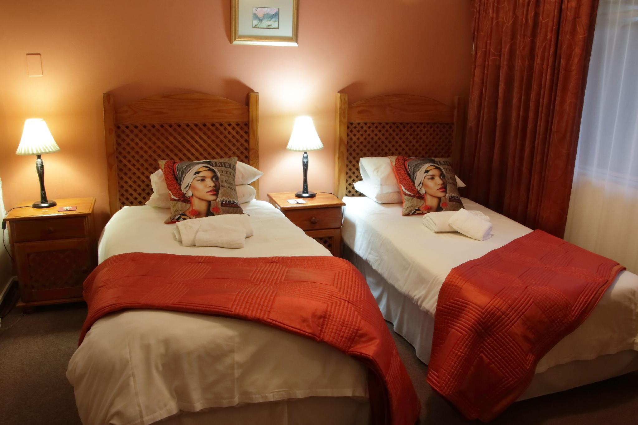 غرفة أساسية، Rozendal Guest House 2/2