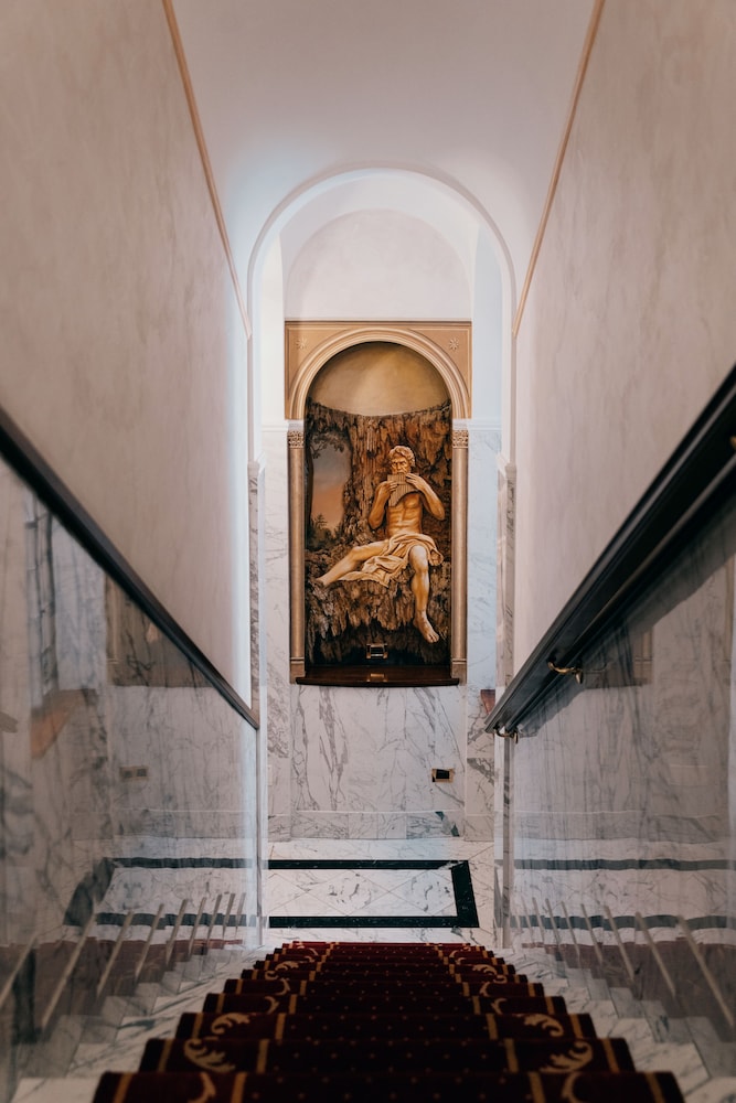 Pantheon 38/56