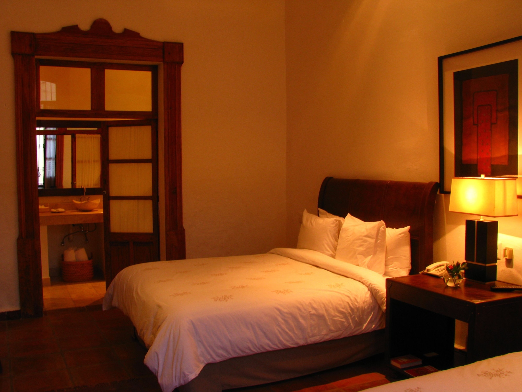 STANDARD, 2 QUEEN BEDS