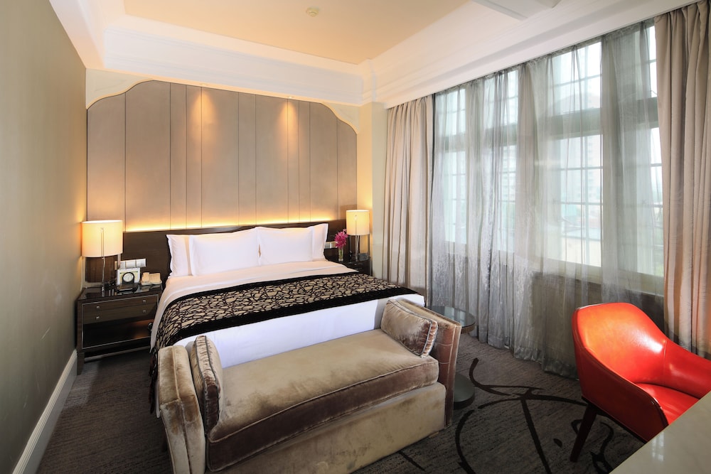 Room, King Bed, Queen Bed, No Window, Cathay Building