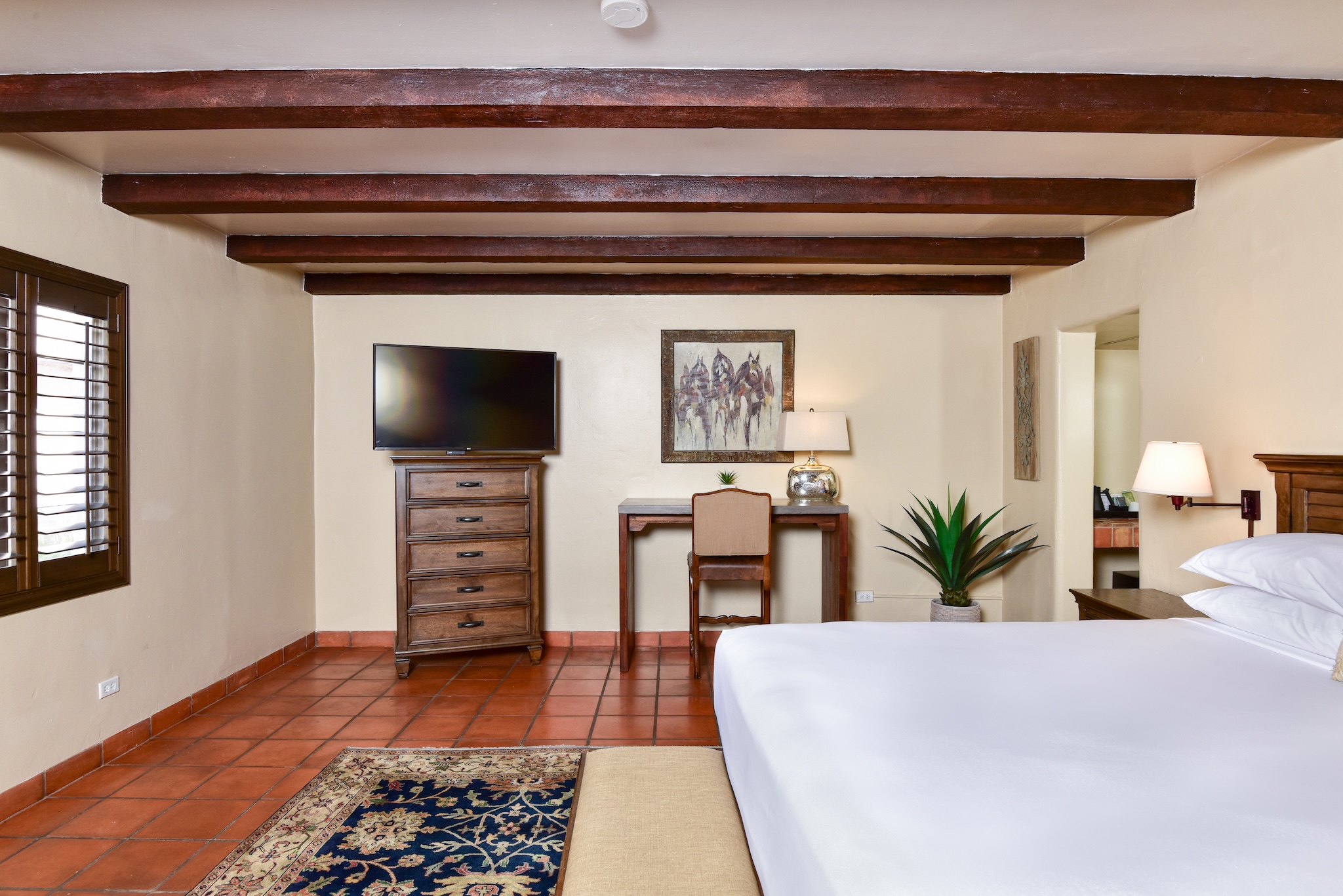 Casita, King Bed