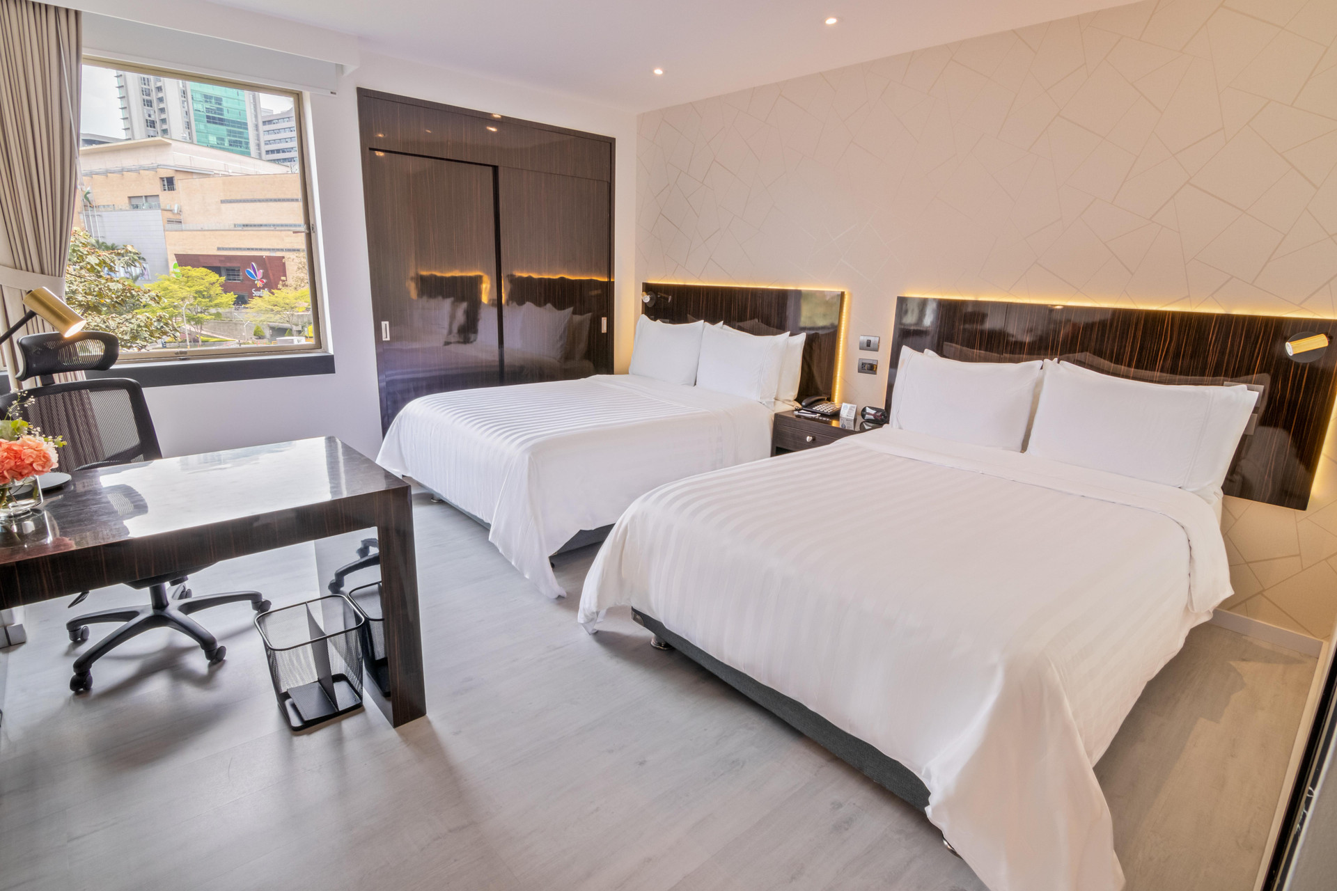 غرفة بسرير مزدوج، GHL Hotel Porton Medellin 3/7