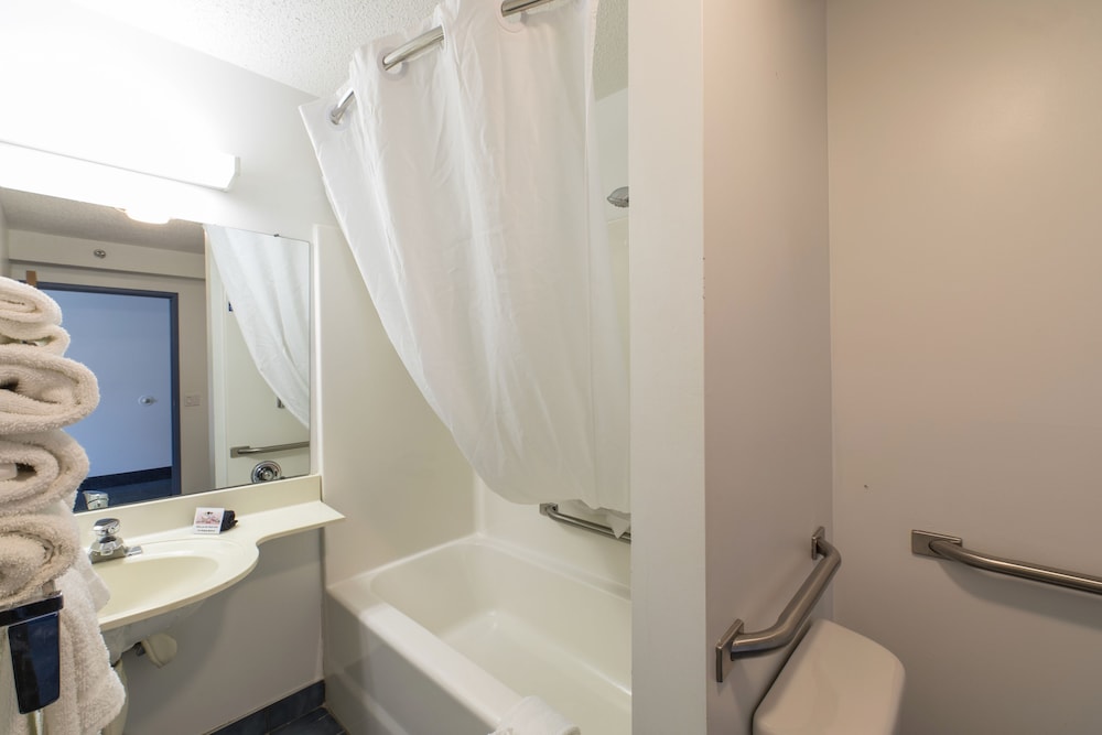 Quality Inn Mount Pleasant, MI 6/29
