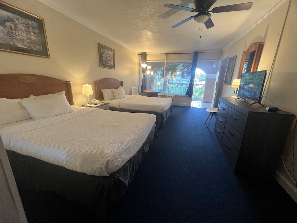 Grand Palms Resort 13/58