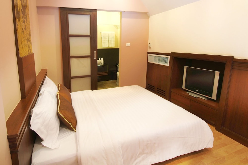 Grand Pacific Sovereign Resort and Spa 27/68