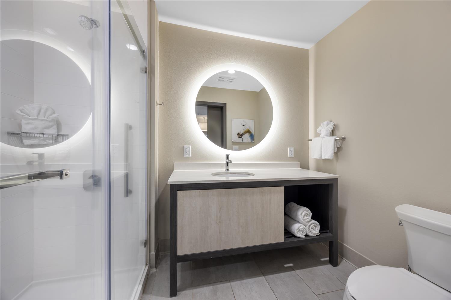 جناح بسريرين كوين مع أريكة بمطبخ، Best Western Plus Executive Residency Jackson Northeast 3/3