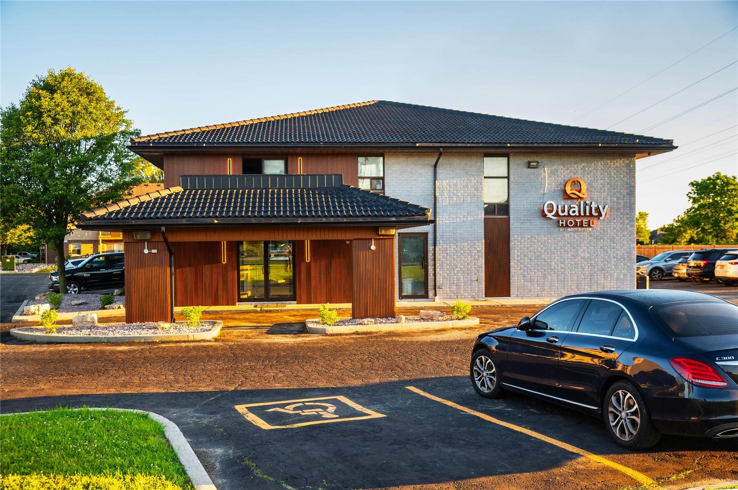 Quality Inn Chatham, ON 23/27