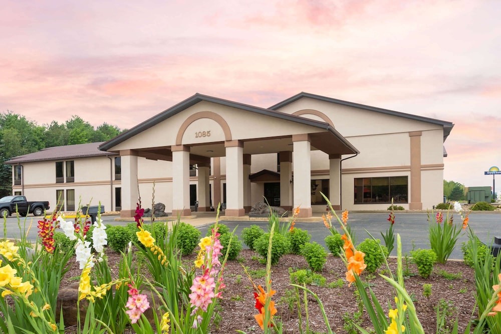 Days Inn by Wyndham Blairsville 3/49