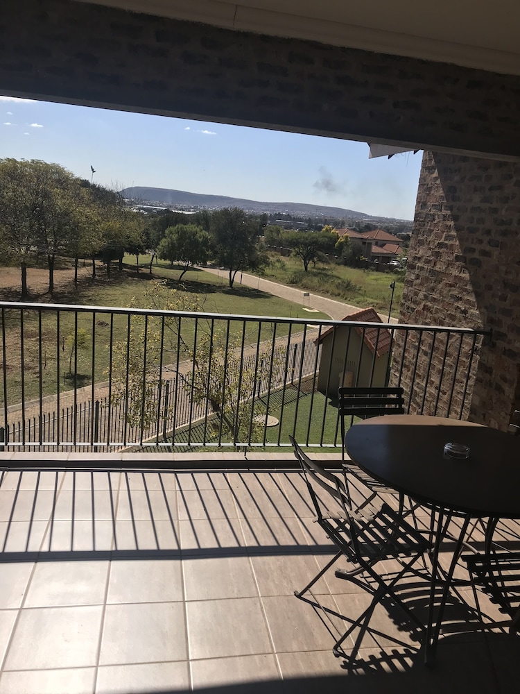 Foundry Guest Lodge 22/50