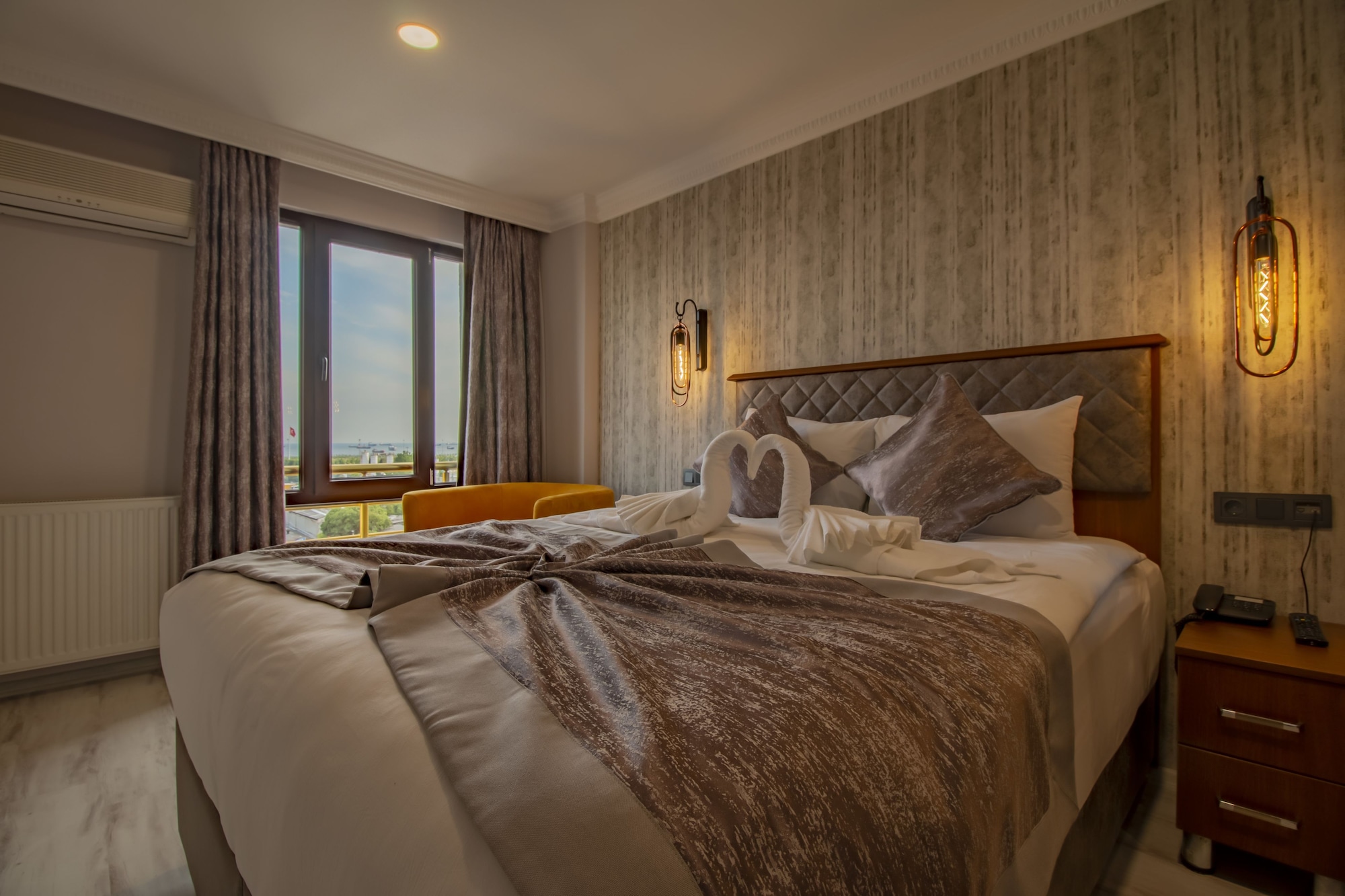 ROOM, DOUBLE BED, SEA VIEW