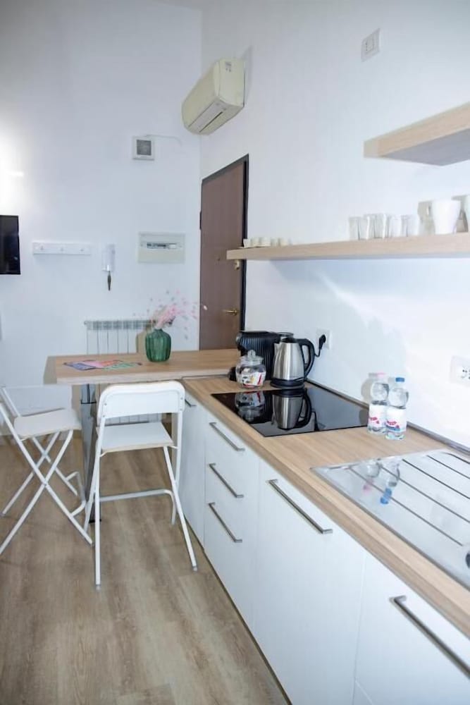 Easy Milano Rooms And Apartments Navigli 6/46