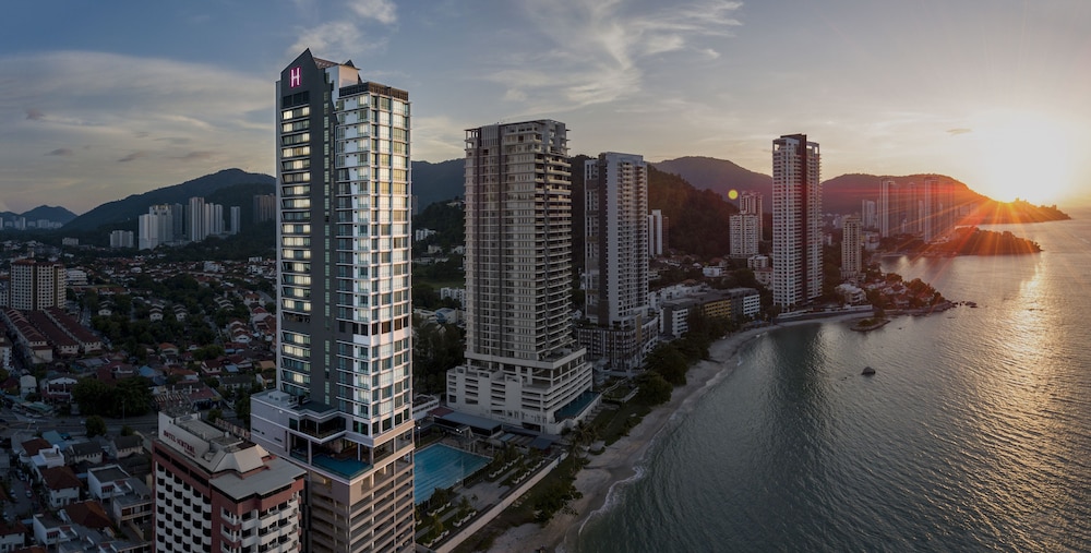 Hompton By The Beach Penang 43/52