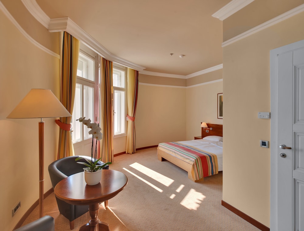 Bristol Hotel Opatija by Luminor Hotel Collection 30/65