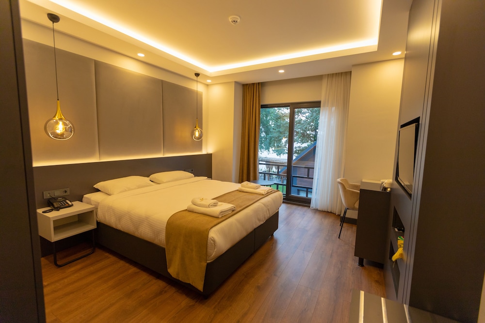 Elite, Double Bed