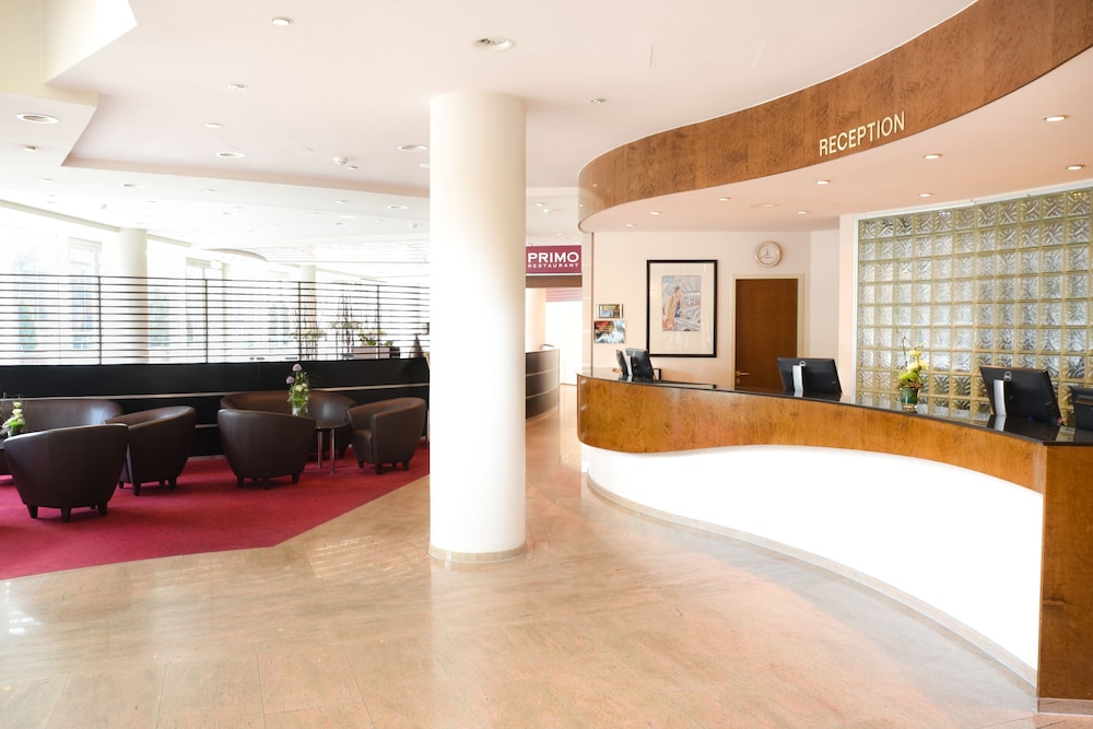 Lindner Congress Hotel 4/32