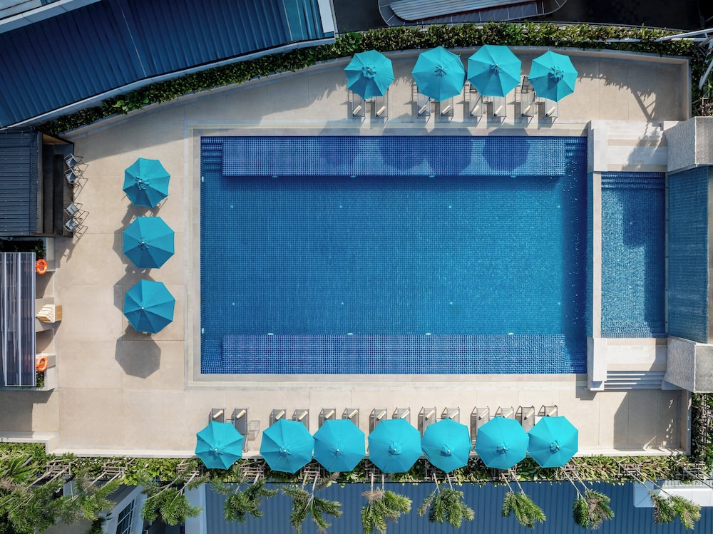 M Social Hotel Phuket 23/50