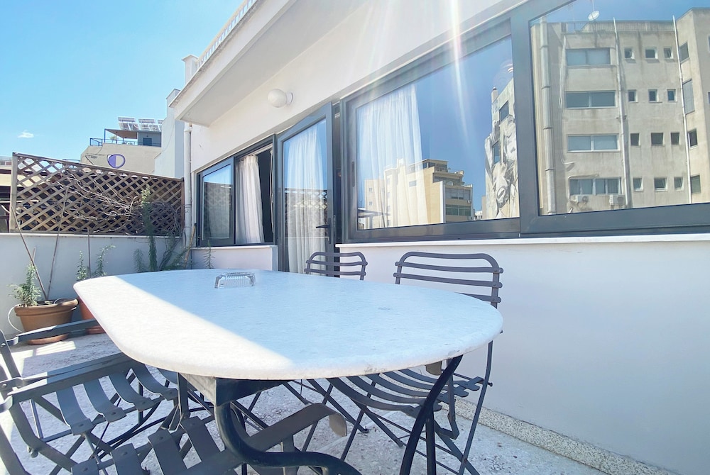Live In Athens Short Stay Apartments 22/50