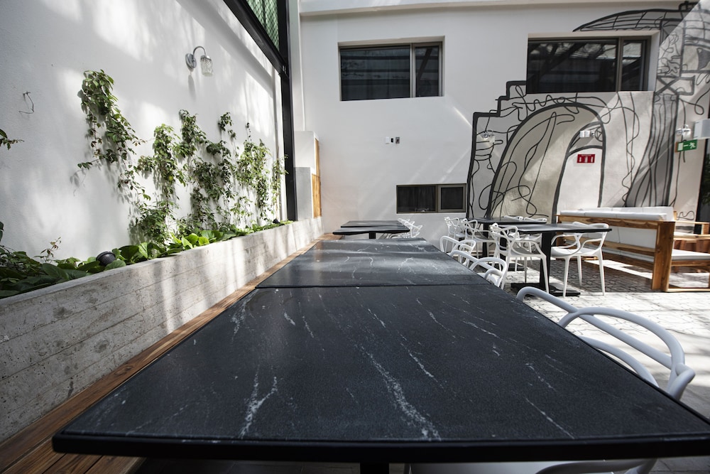 Hotel MX condesa CDMX, Trademark Collection by Wyndham 26/50