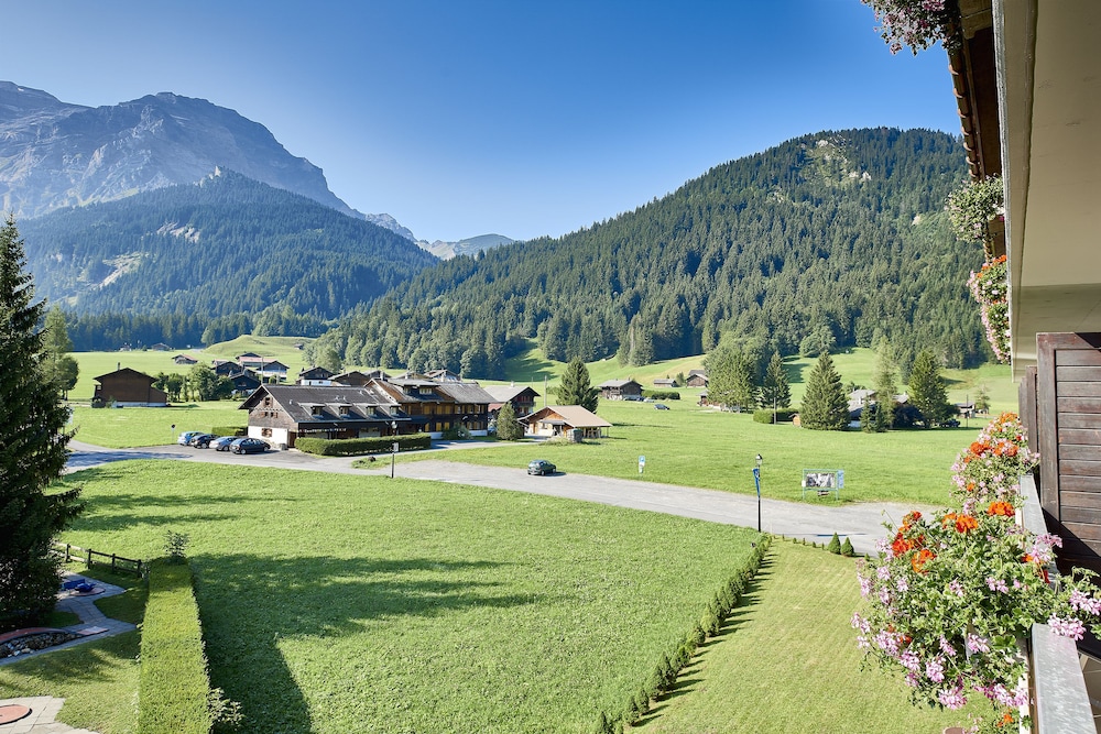 EUROTEL VICTORIA LES DIABLERETS 37/64